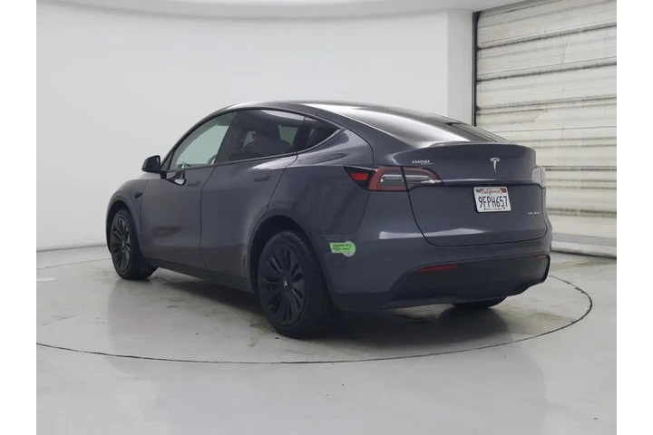 $32998 : Tesla Model Y 2023 AWD Long image 2