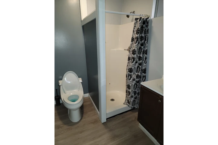 $1495 : Estudio image 6