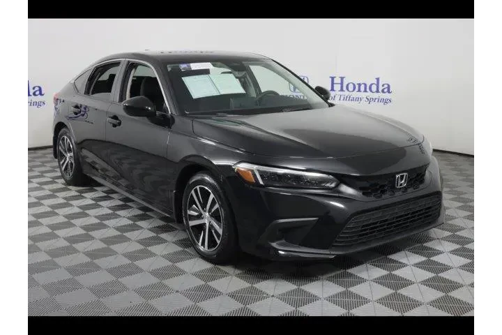 $26375 : Honda Civic 2024 LX 4dr Hatc image 1