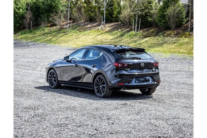 $19995 : Mazda Mazda3 Hatchback 2022 image 5