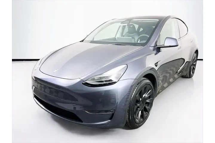 $31743 : Tesla Model Y 2023 AWD Long image 3