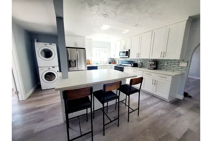 $800 : Room for rent image 5