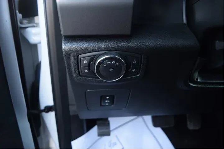 $12000 : Ford F-150 2015 4x4 XLT 4dr image 7