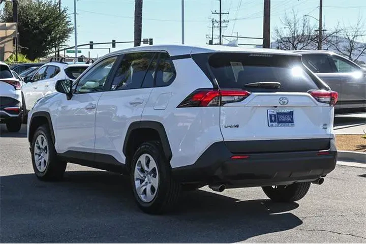 $26000 : Toyota RAV4 2024 AWD LE 4dr image 7