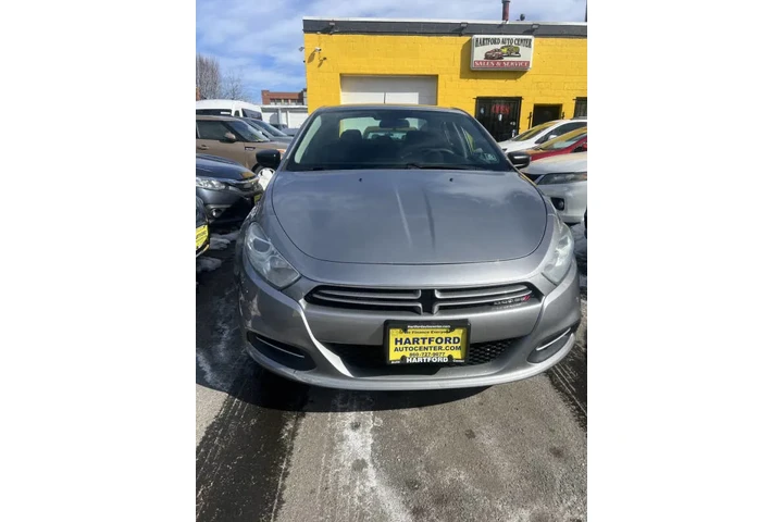 2016 Dart SE image 3