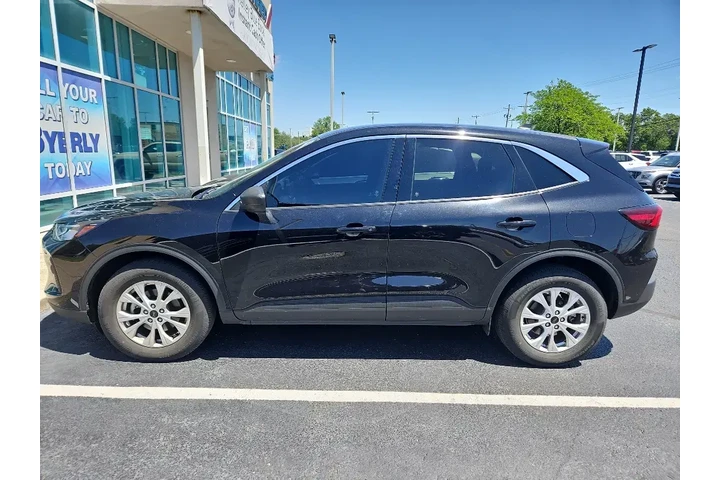 $24177 : Ford Escape 2023 AWD Active image 3