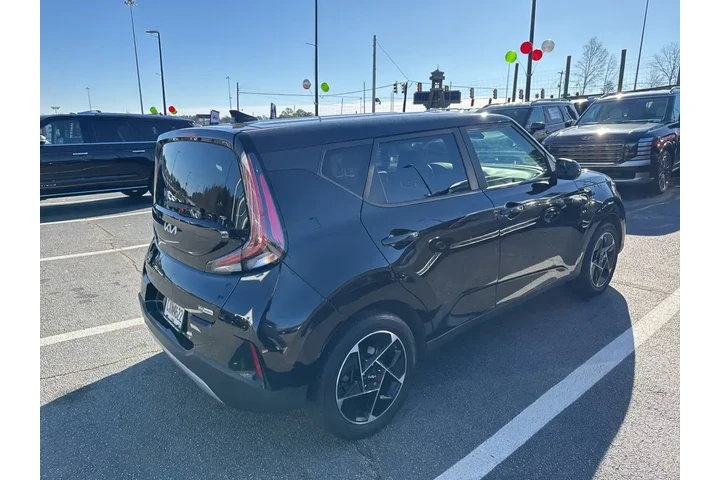 $17551 : Kia Soul 2023 EX 4dr Crossov image 7