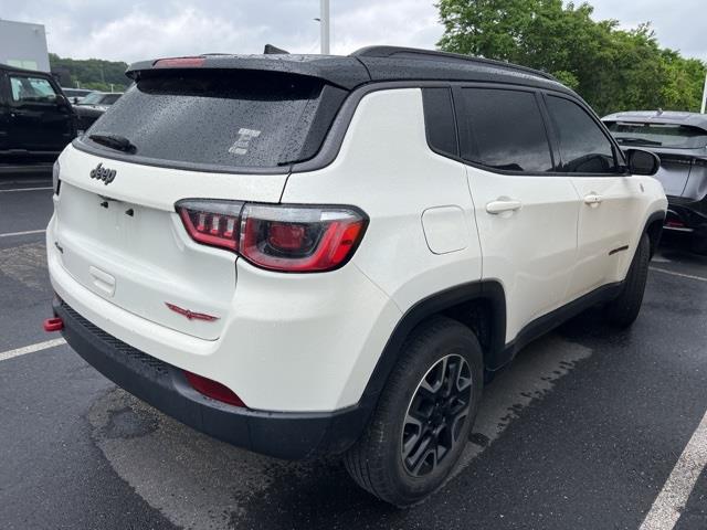 $17900 : PRE-OWNED 2019 JEEP COMPASS T image 5