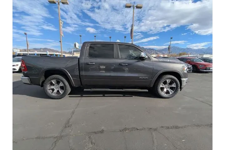 $39855 : Ram 1500 2022 4x4 Laramie 4d image 2