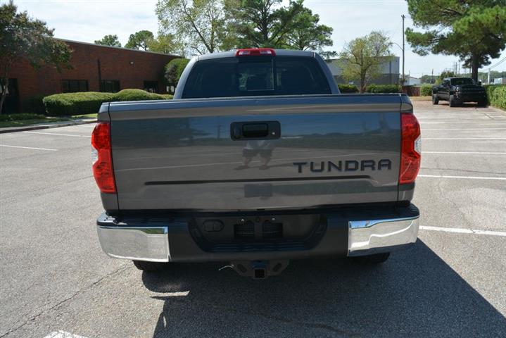 2019 Tundra SR5 image 8