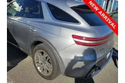 $33038 : Genesis GV70 2023 AWD 2.5T S thumbnail