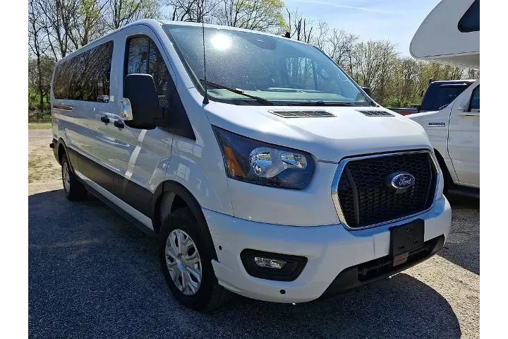$38200 : Ford Transit 2024 350 XL 3dr image 3