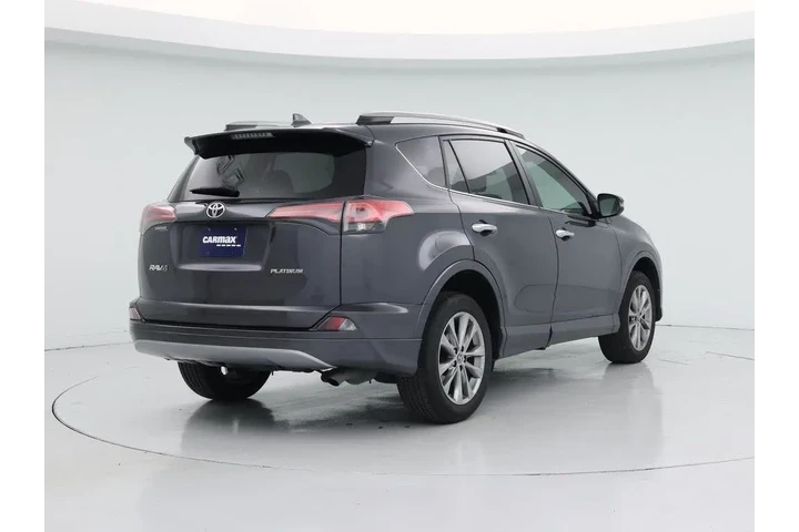 $27998 : Toyota RAV4 2017 Platinum 4d image 8