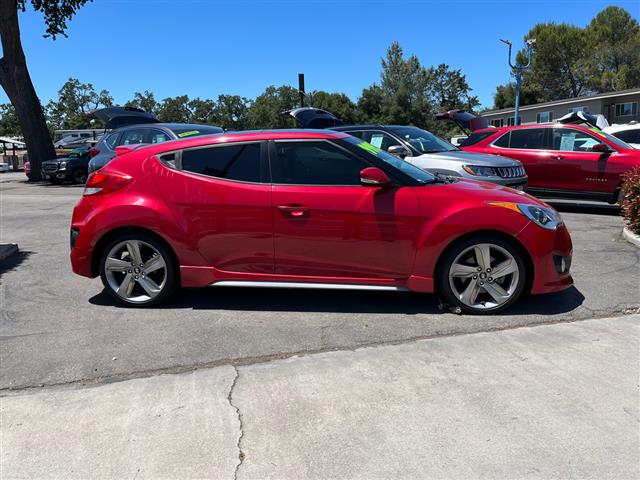 $9995 : 2013 Veloster 3dr Cpe Auto Tu image 3