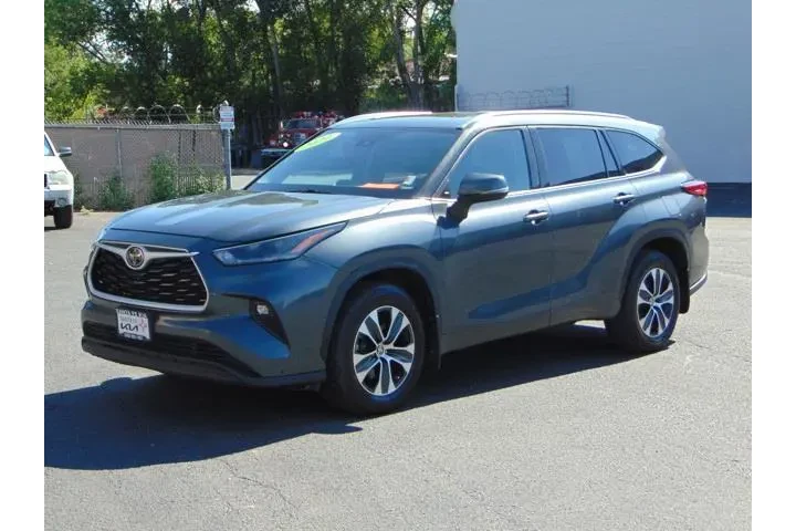 $26211 : Toyota Highlander 2021 AWD X image 8