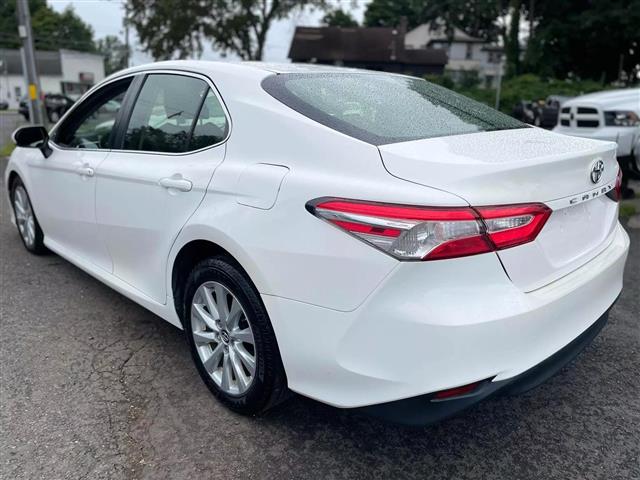 $15900 : 2018 TOYOTA CAMRY2018 TOYOTA image 7