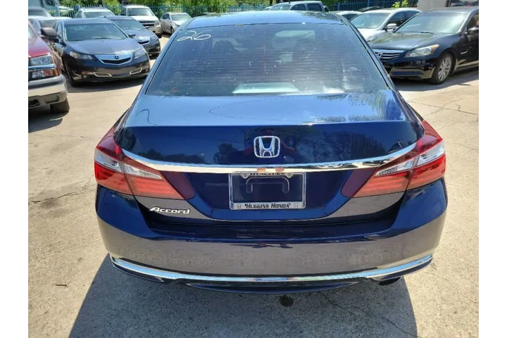 $7500 : 2016 Accord LX image 7