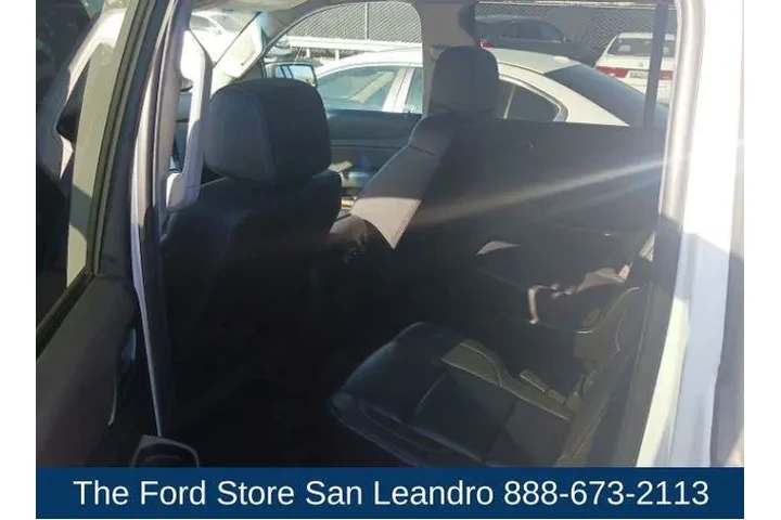 $25950 : Chevrolet Suburban 2019 4x4 image 9