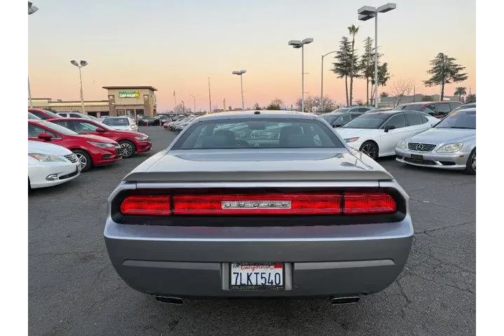 $16938 : Dodge Challenger 2014 SXT 2d image 6