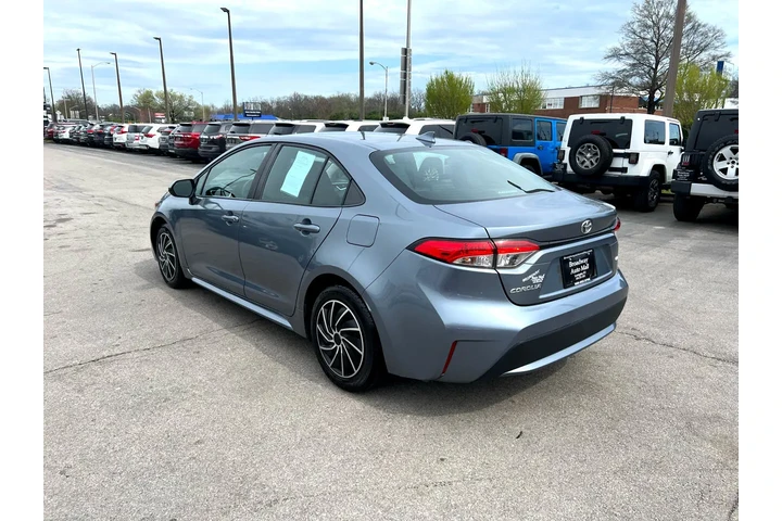$17980 : 2021 Corolla LE CVT (Natl) image 4