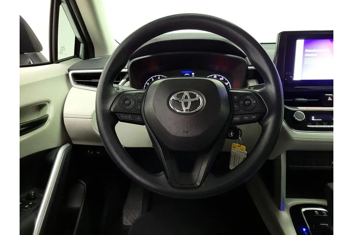 $25998 : Toyota Corolla Cross 2024 L image 10