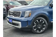 $29998 : Kia Telluride 2023 AWD SX 4d thumbnail