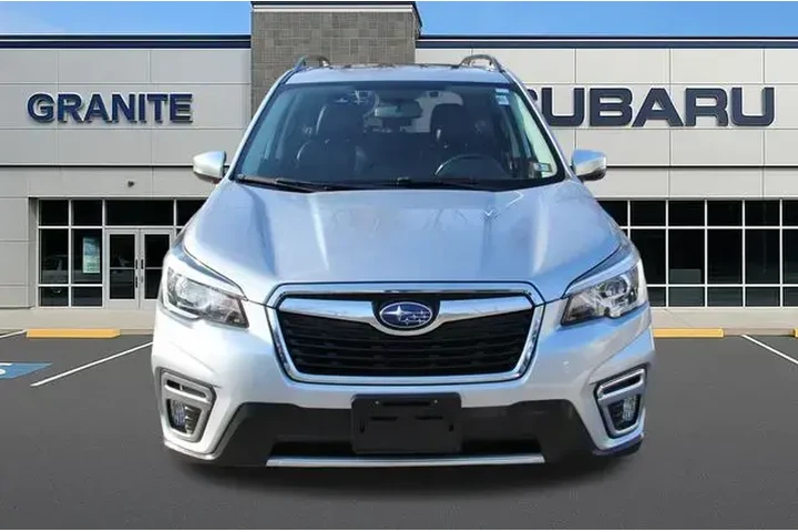 $18490 : Subaru Forester 2019 AWD Tou image 4