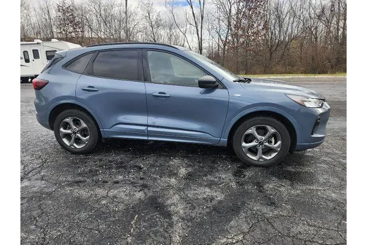 $23499 : Ford Escape 2023 AWD ST-Line image 7