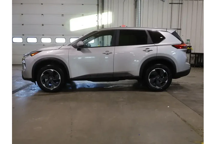 $24077 : Nissan Rogue 2024 AWD SV 4dr image 6