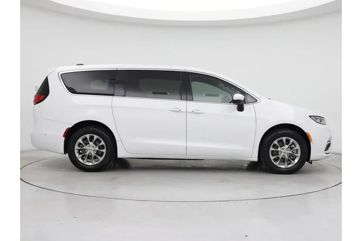 $27998 : Chrysler Pacifica 2023 AWD T image 7