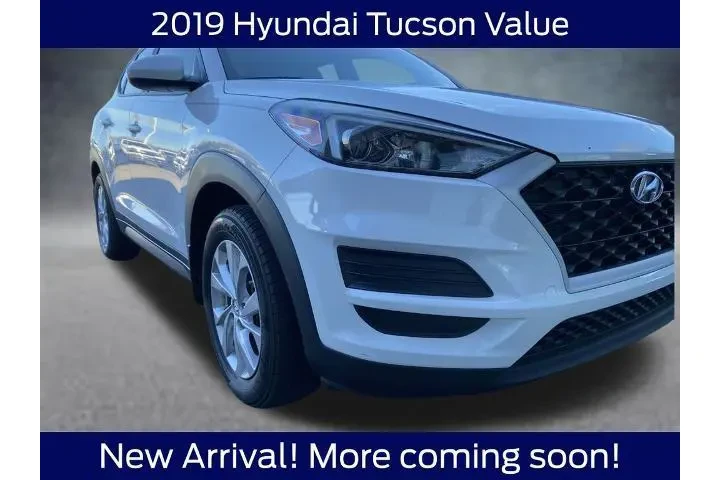 $16000 : Hyundai TUCSON 2019 Value 4d image 2
