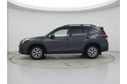 $28998 : Subaru Forester 2023 AWD Pre thumbnail