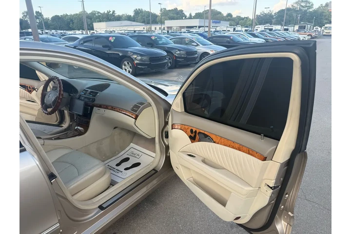 $4980 : 2003 Mercedes-Benz E-Class 4d image 10