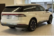 $30996 : Lincoln Aviator 2020 AWD Res thumbnail