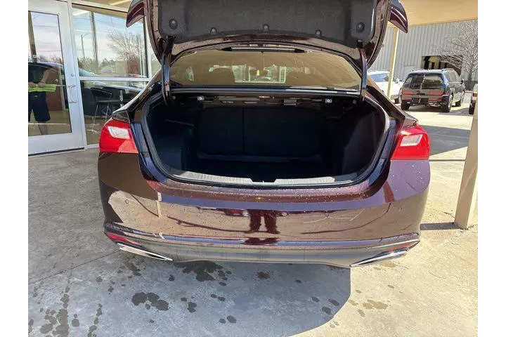 $21998 : Chevrolet Malibu 2021 RS 4dr image 9