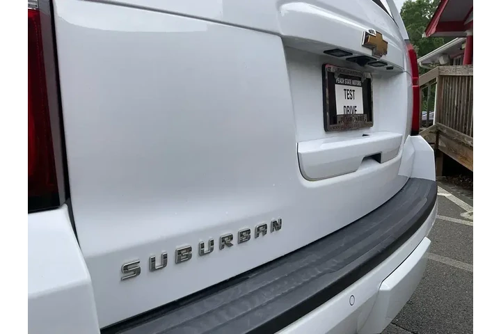 $16985 : Chevrolet Suburban 2017 4x2 image 9