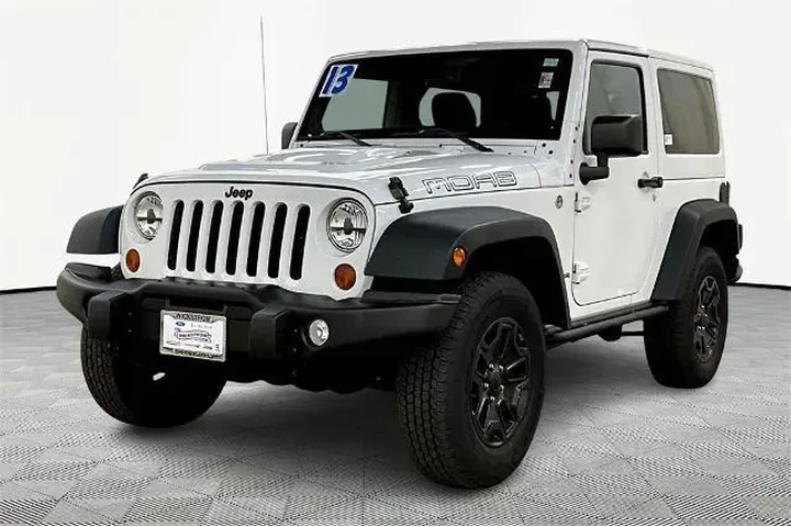 $17900 : Jeep Wrangler 2013 4x4 Sahar image 1