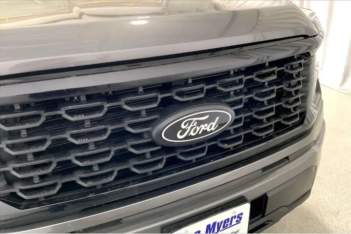 $39991 : Ford F-150 2025 4x2 STX 4dr image 7