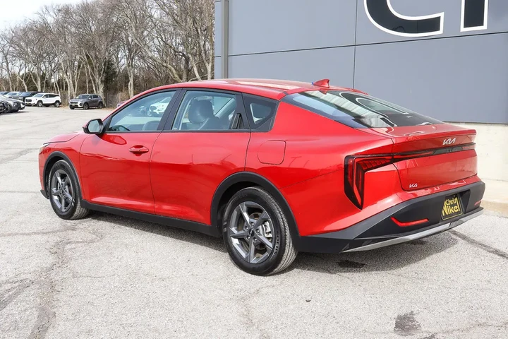 $19988 : 2025 K4 LXS FWD image 6