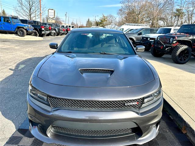$25791 : 2019 Charger GT RWD image 9