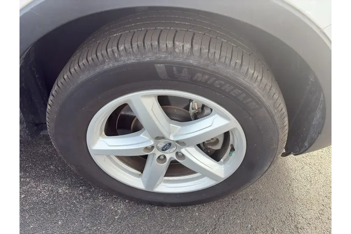 $15600 : Ford Explorer 2017 AWD XLT 4 image 2