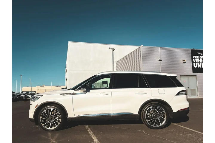 $32477 : Lincoln Aviator 2020 AWD Res image 2