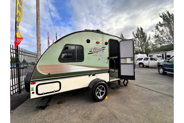 $12995 : 2016 Forest River R-POD RP172 image 4