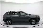 $15290 : Pre-Owned 2019 Cherokee Trail thumbnail