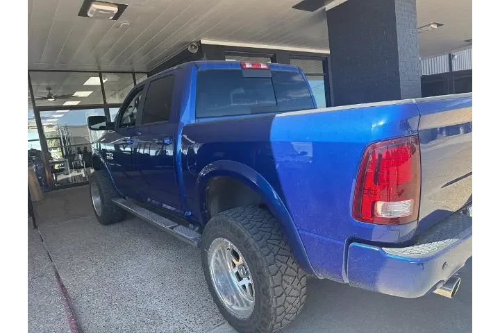 $21422 : Ram 1500 2014 4x2 Sport 4dr image 2