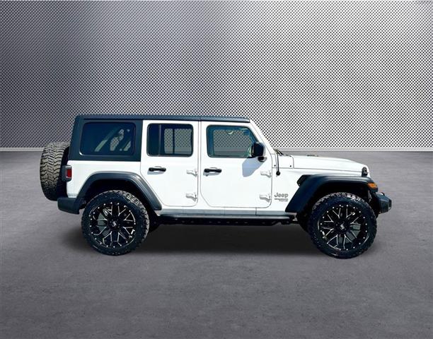 $29997 : 2020 Wrangler Unlimited Sport image 9