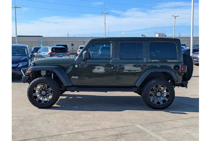 $19495 : Jeep Wrangler Unlimited 2021 image 6