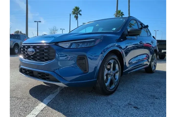 $21299 : Ford Escape 2023 ST-Line 4dr image 8