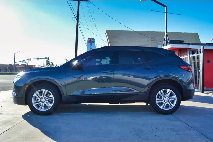 $17495 : Used 2019 Blazer FWD 4dr w/3L image 2