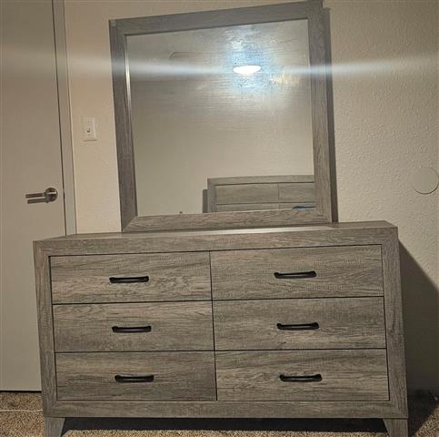 $600 : Combo dormitorio image 4